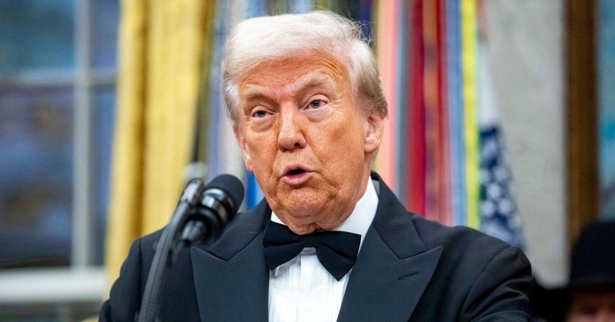donald trumps extravagant oval office makeover