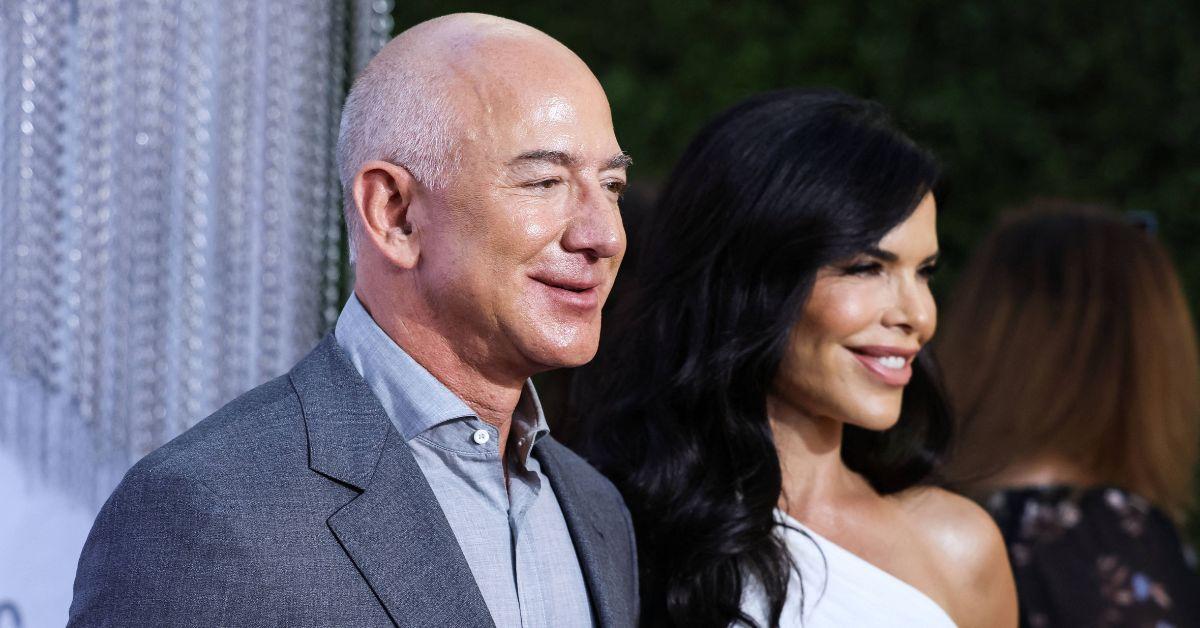 image of eff Bezos and Lauren Sánchez are funding the party.