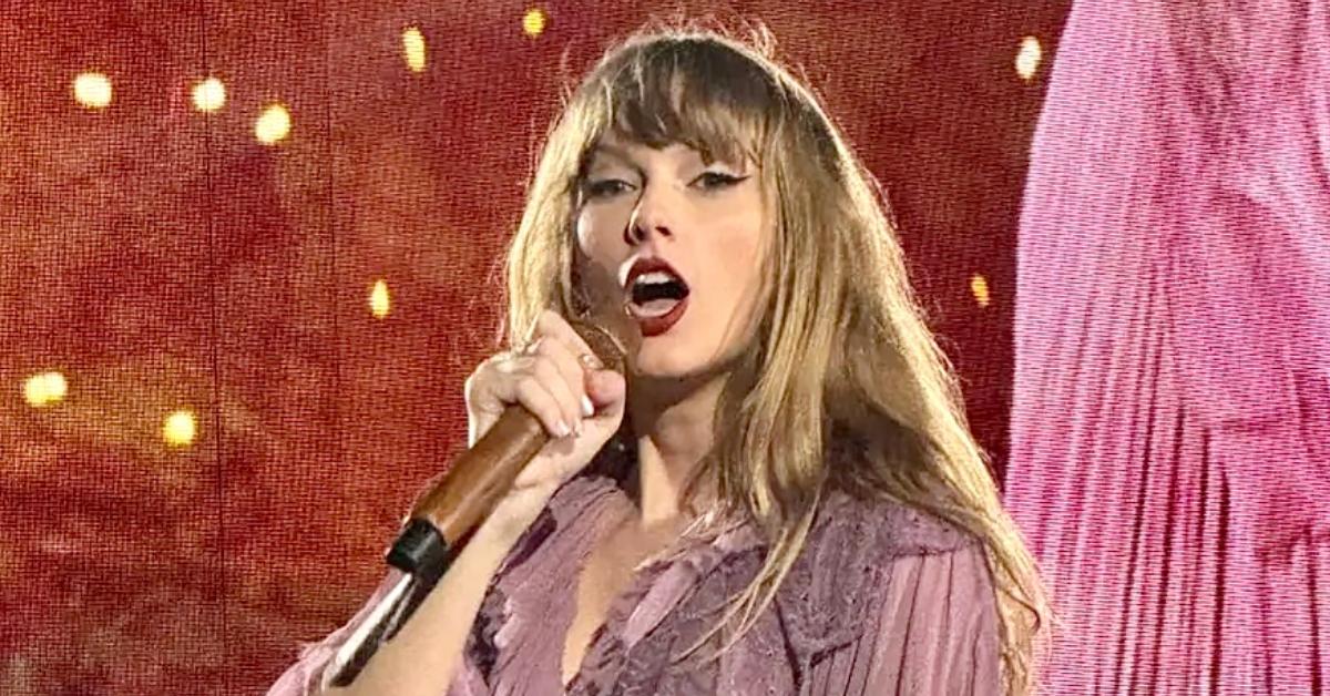Photo of Taylor Swift.